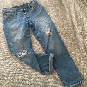 Levi’s girlfriend jean, button fly